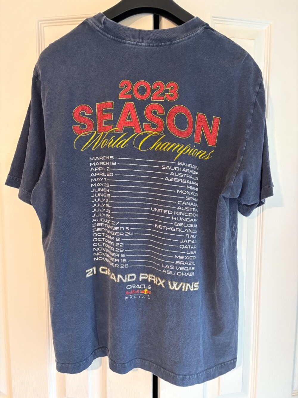 Red Bull Racing T shirt - Picture 2 of 2
